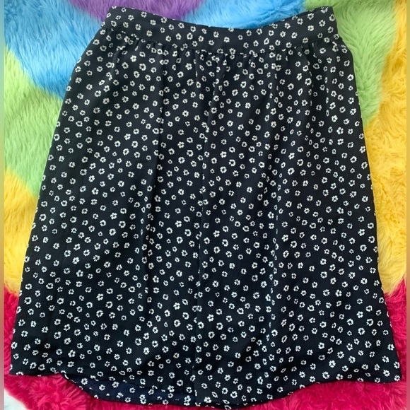 J. Crew Dresses & Skirts - NWOT, J. by J. Crew, Knee Length Chiffon Skirt, Navy/White Floral Pattern, Sz 2